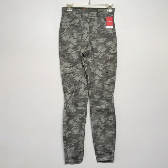 SPANX Stretch Twill Ankle Cargo Pant Stone Wash Camo Women's Size Medium - Picture 2 of 16
